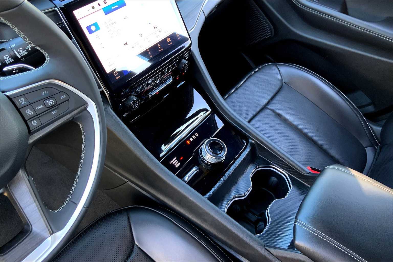 2024 Jeep Grand Cherokee Limited photo 15