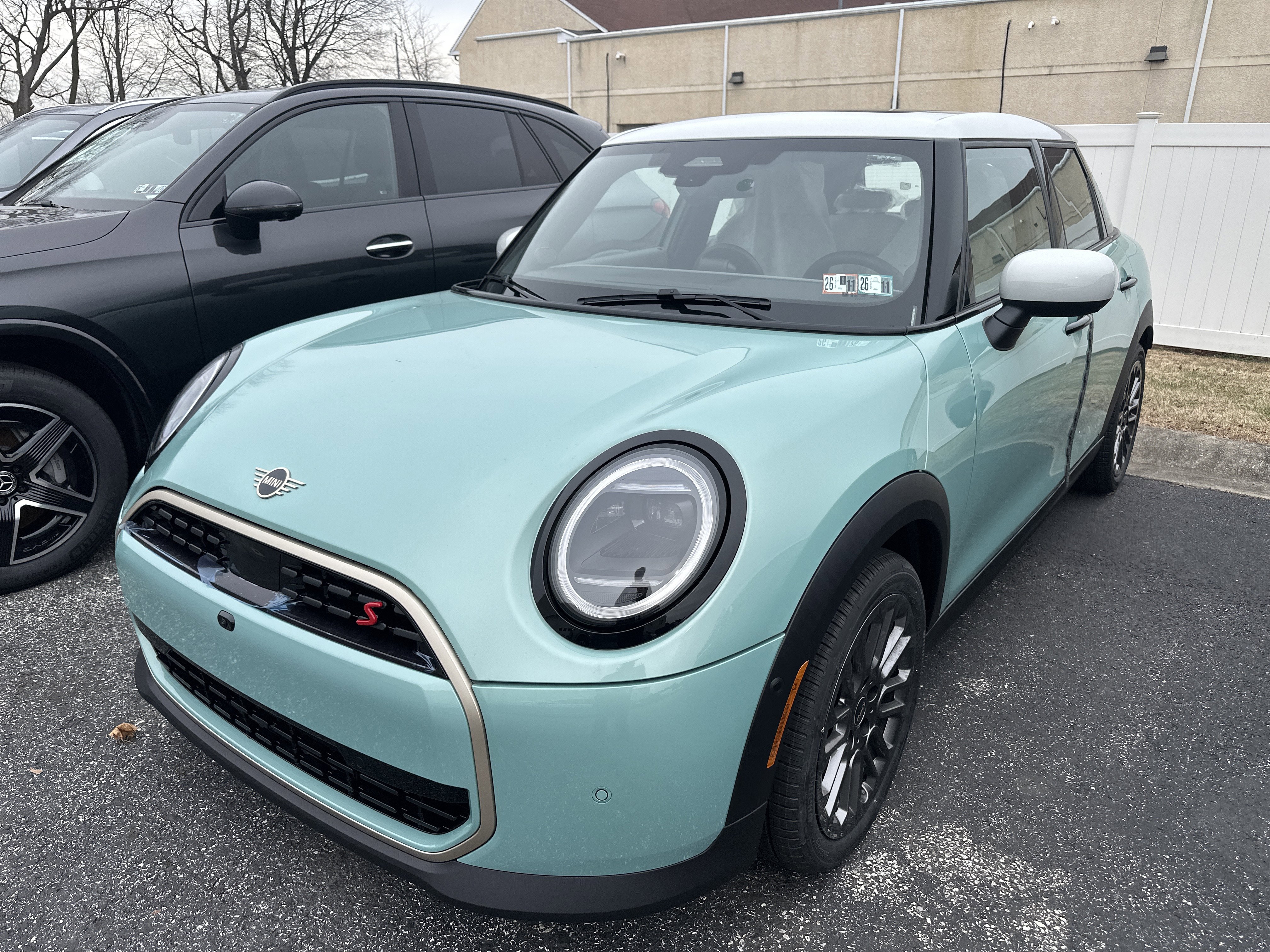 2026 MINI Hardtop 4 Door S's photo