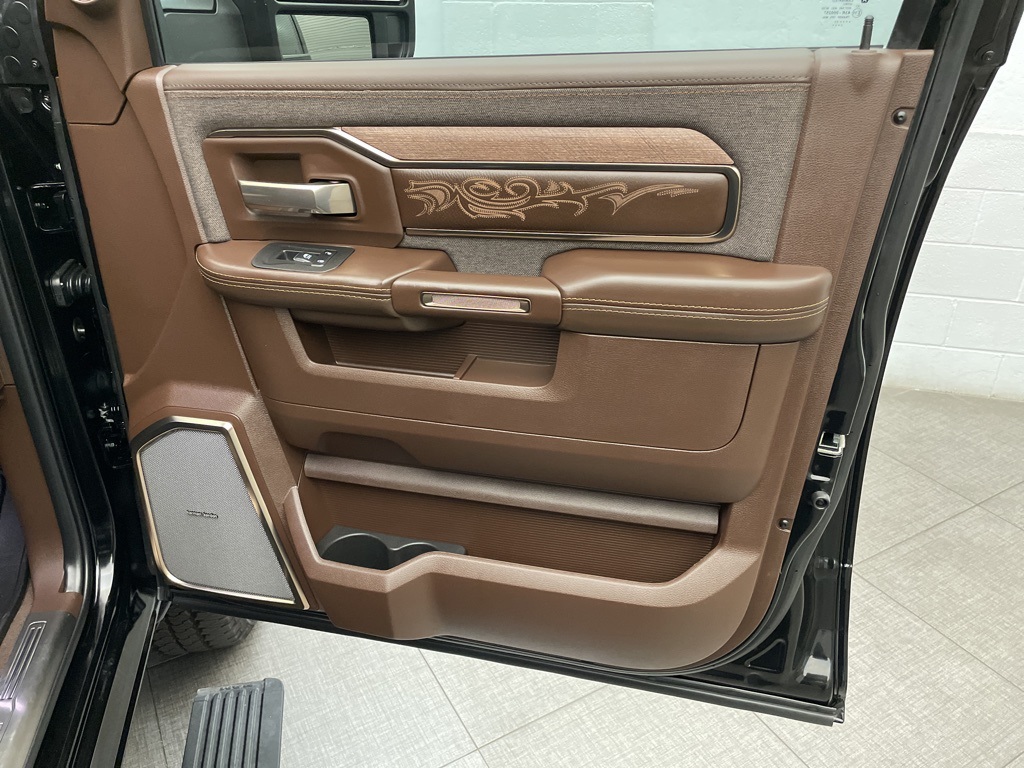 2025 Ram 2500 Limited photo 24