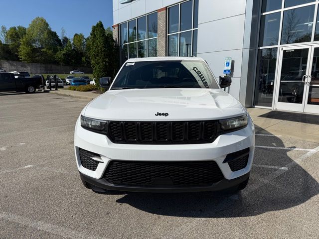 2025 Jeep Grand Cherokee Altitude X photo 2