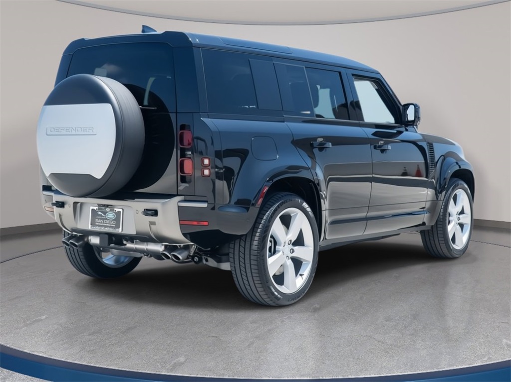 2025 Land Rover Defender 110 X-Dynamic SE photo 5