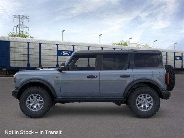 2025 Ford Bronco Badlands photo 3