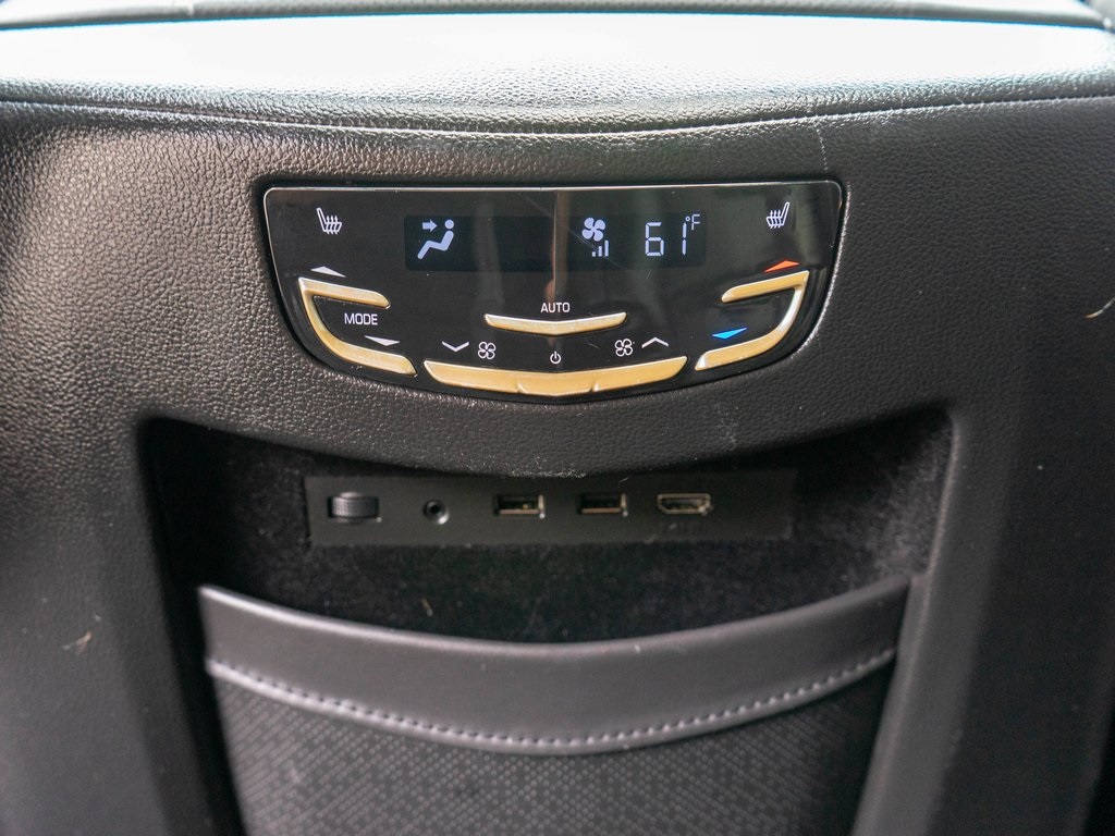 2018 Cadillac Escalade ESV Platinum photo 13