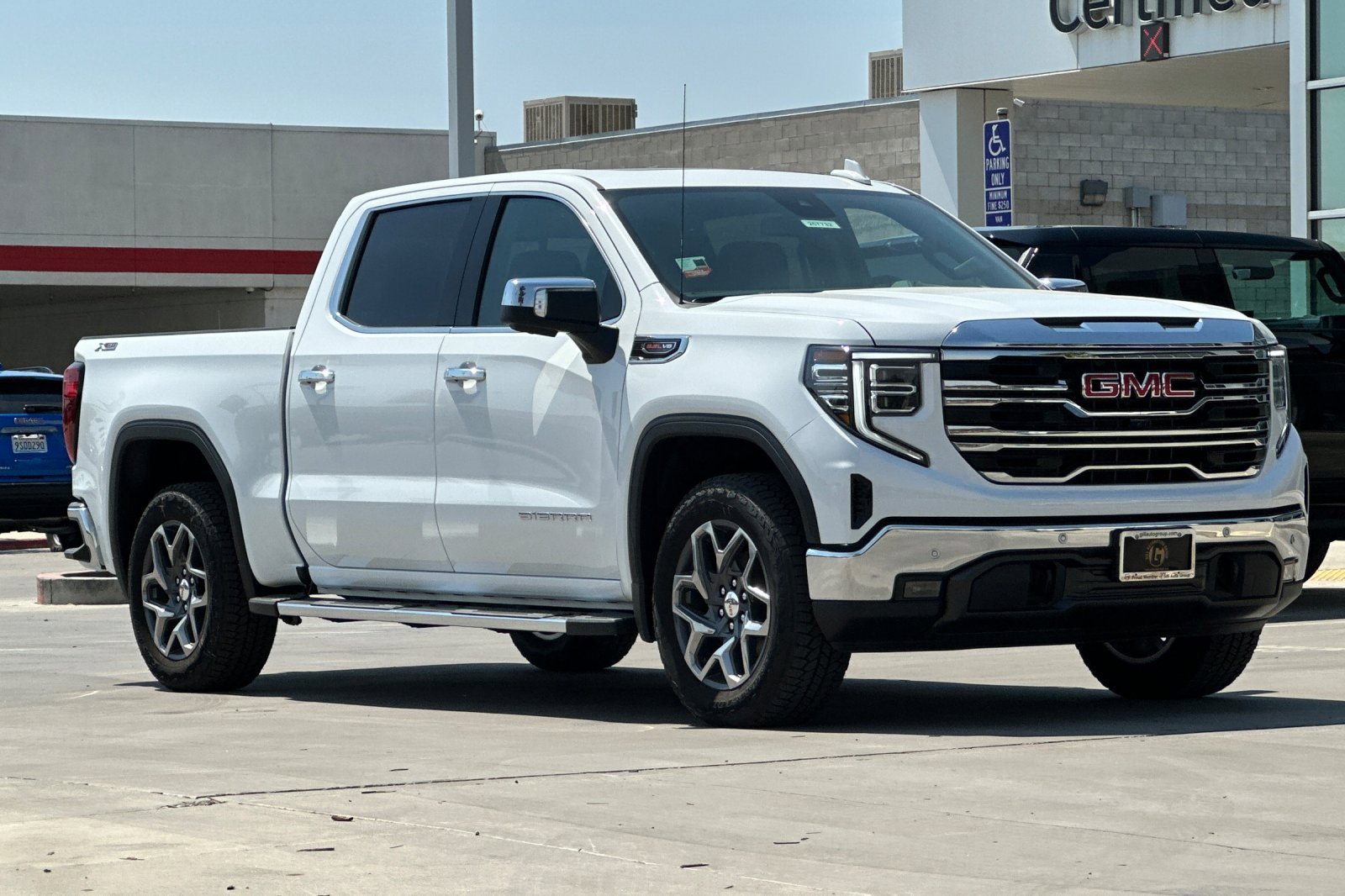 2025 Gmc Sierra 1500 SLT photo 8