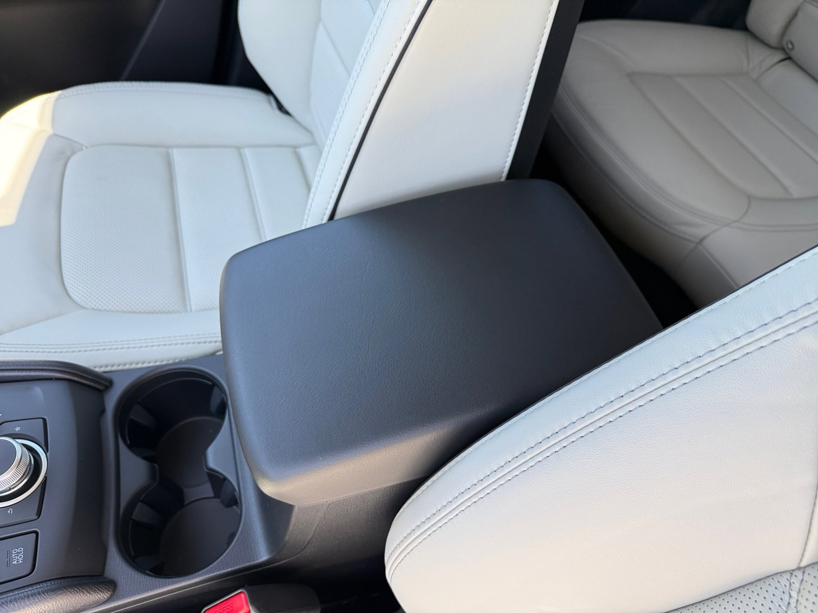 2025 Mazda CX-5 2.5 S Preferred photo 14