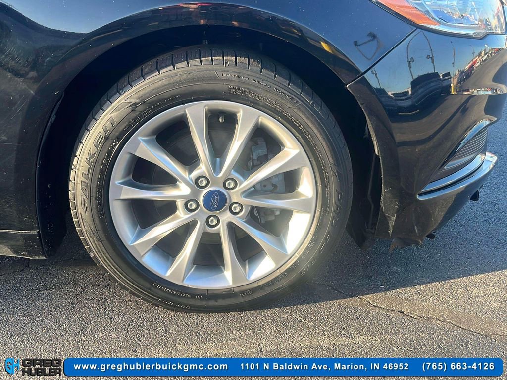 2017 Ford Fusion SE photo 9