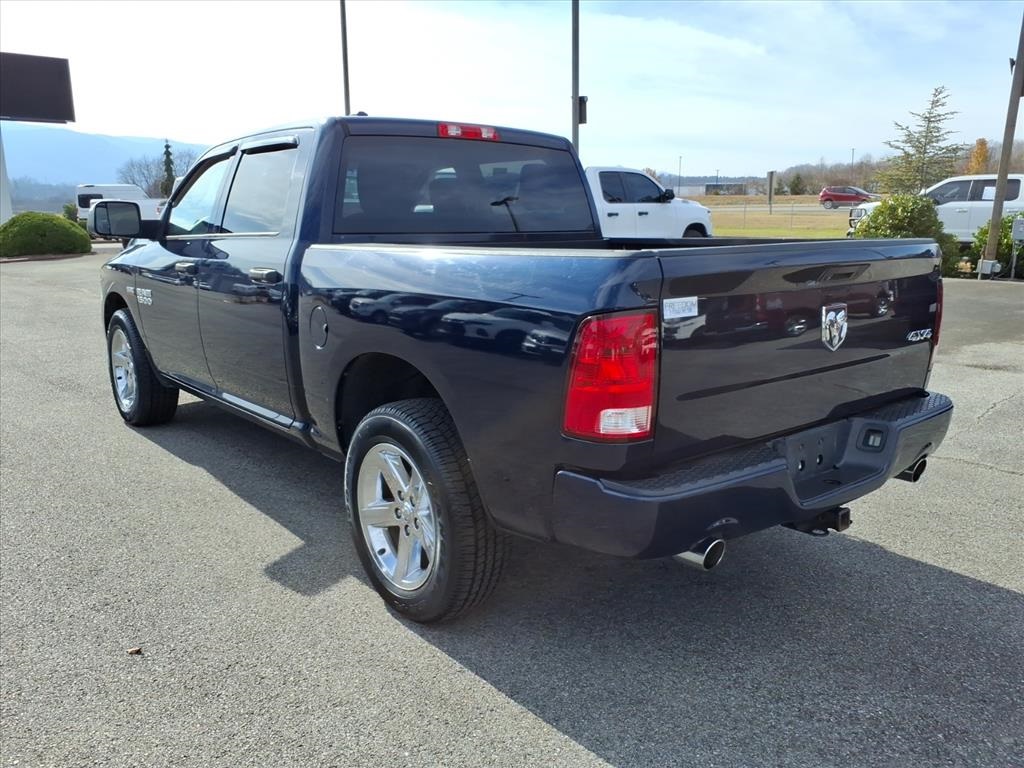 2016 Ram 1500 Express photo 3