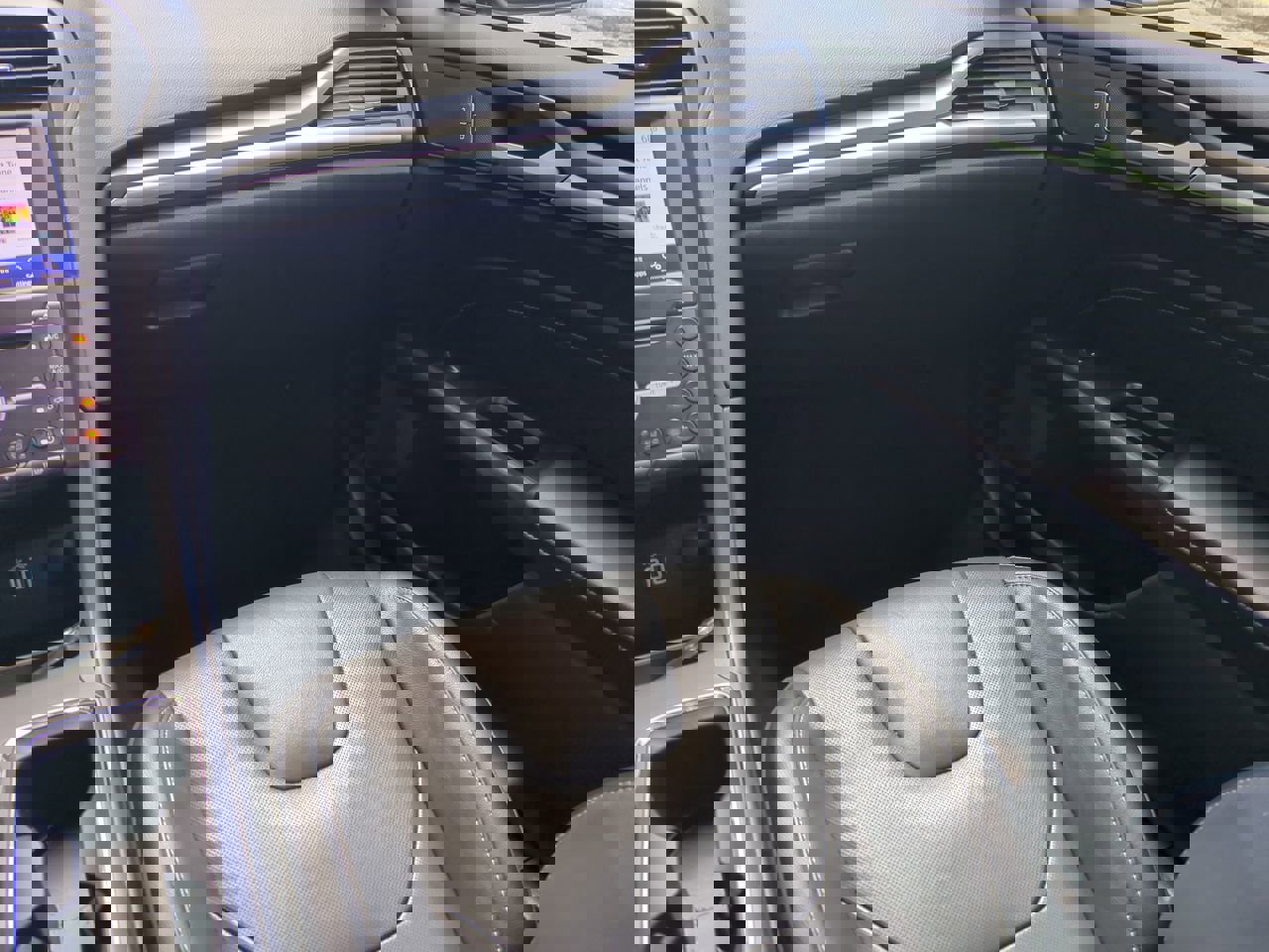 2020 Ford Fusion Titanium photo 14