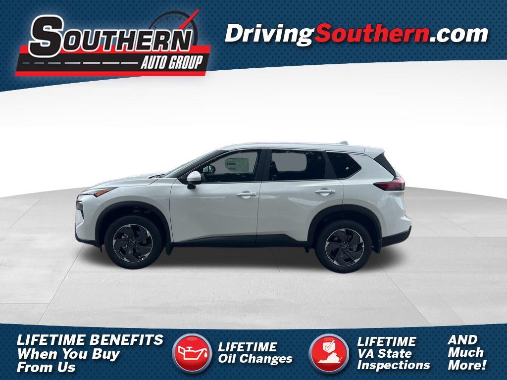 2026 Nissan Rogue SV's photo