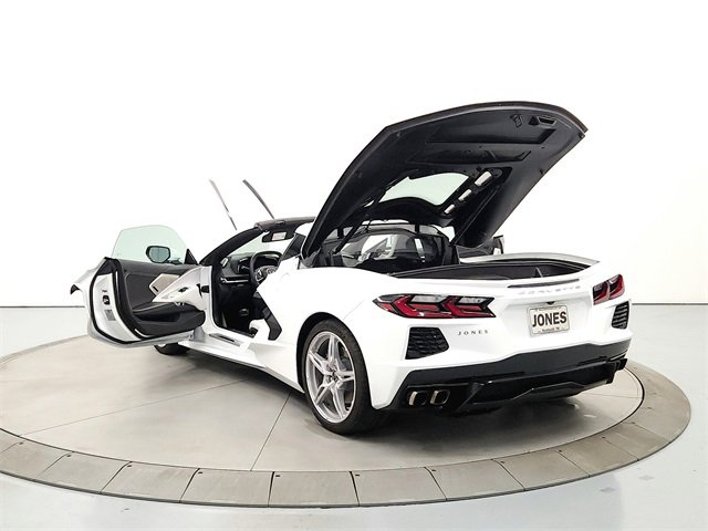2021 Chevrolet Corvette Stingray 2LT photo 13