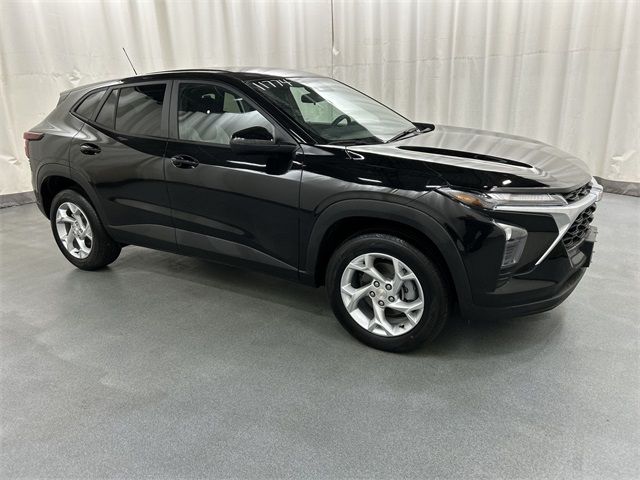 2026 Chevrolet Trax LS's photo