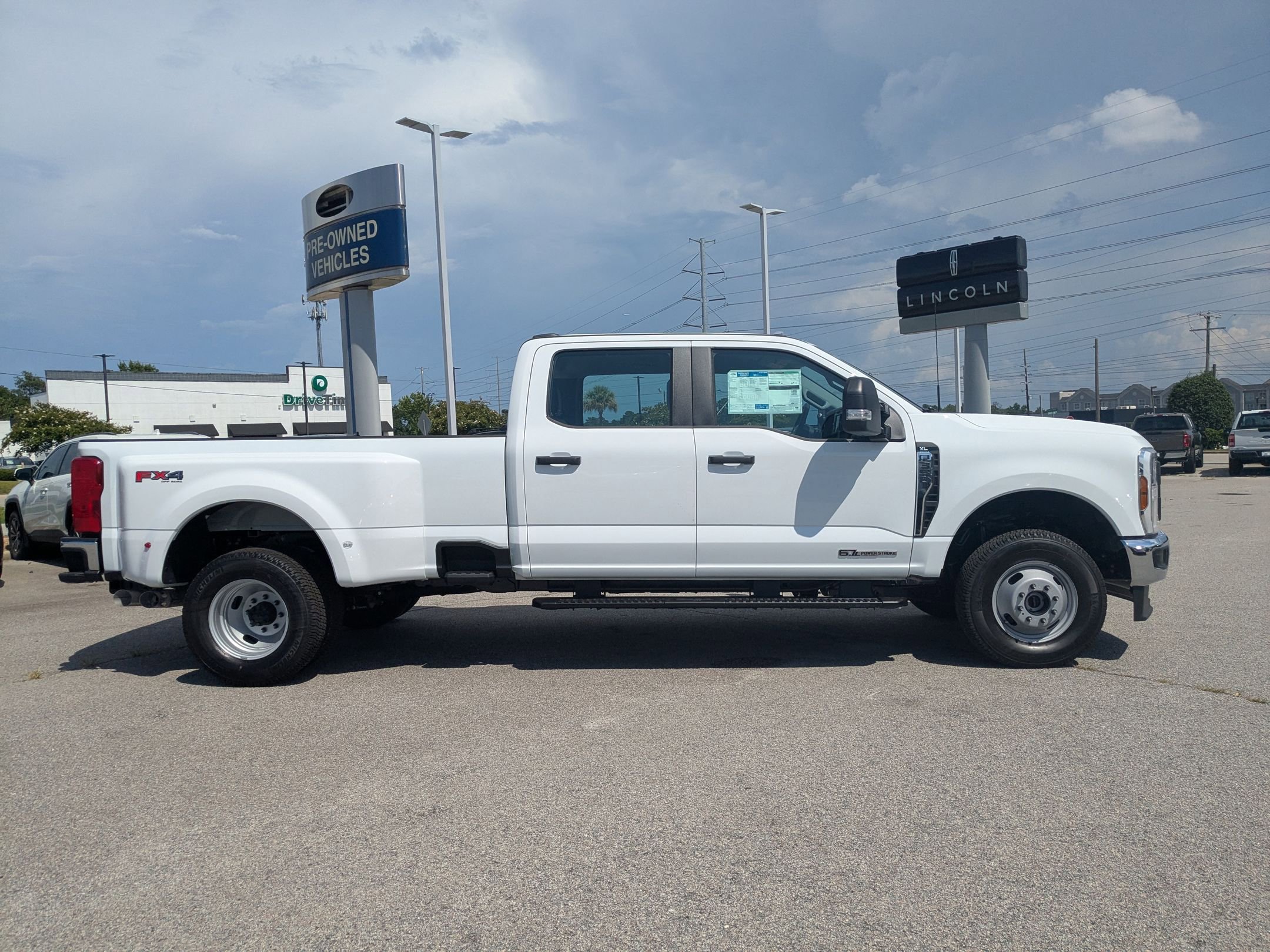2025 Ford F-350 XL photo 4