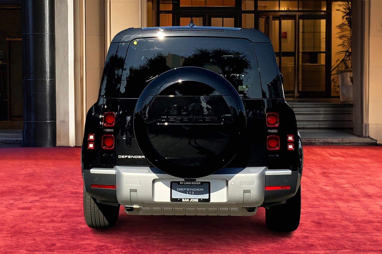 2025 Land Rover Defender 130 S photo 3