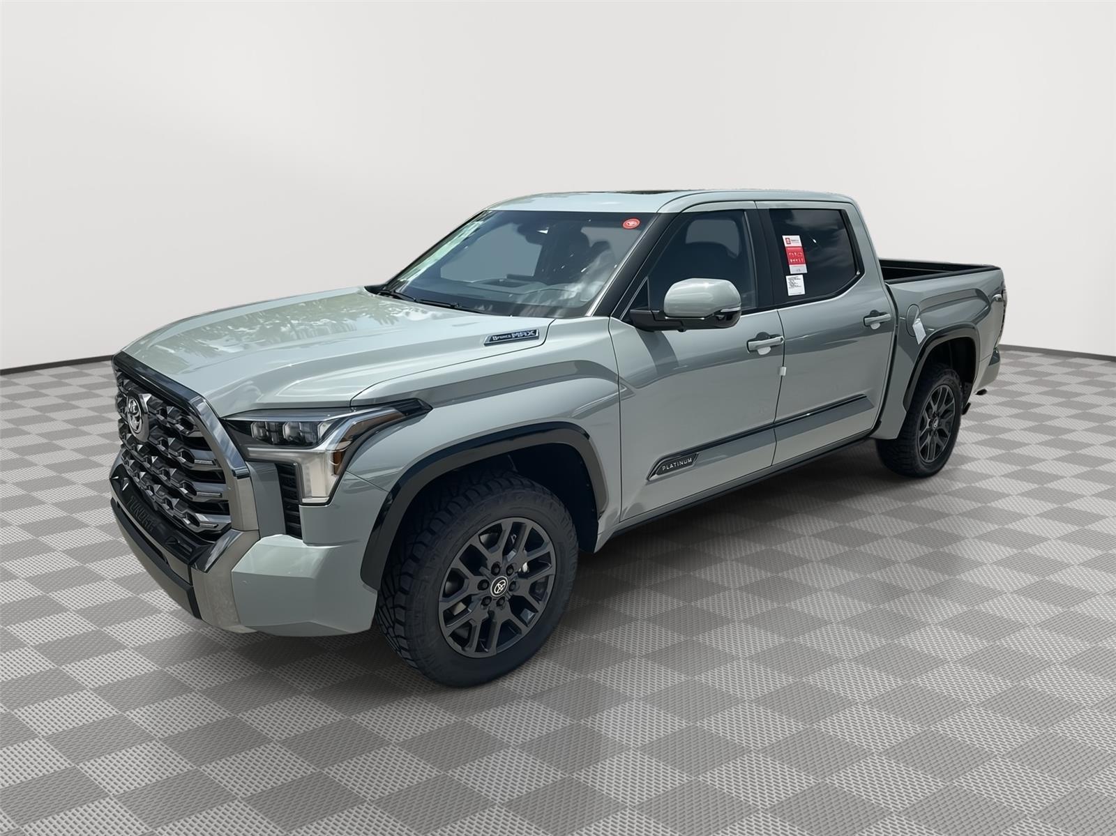 2025 Toyota Tundra Platinum's photo