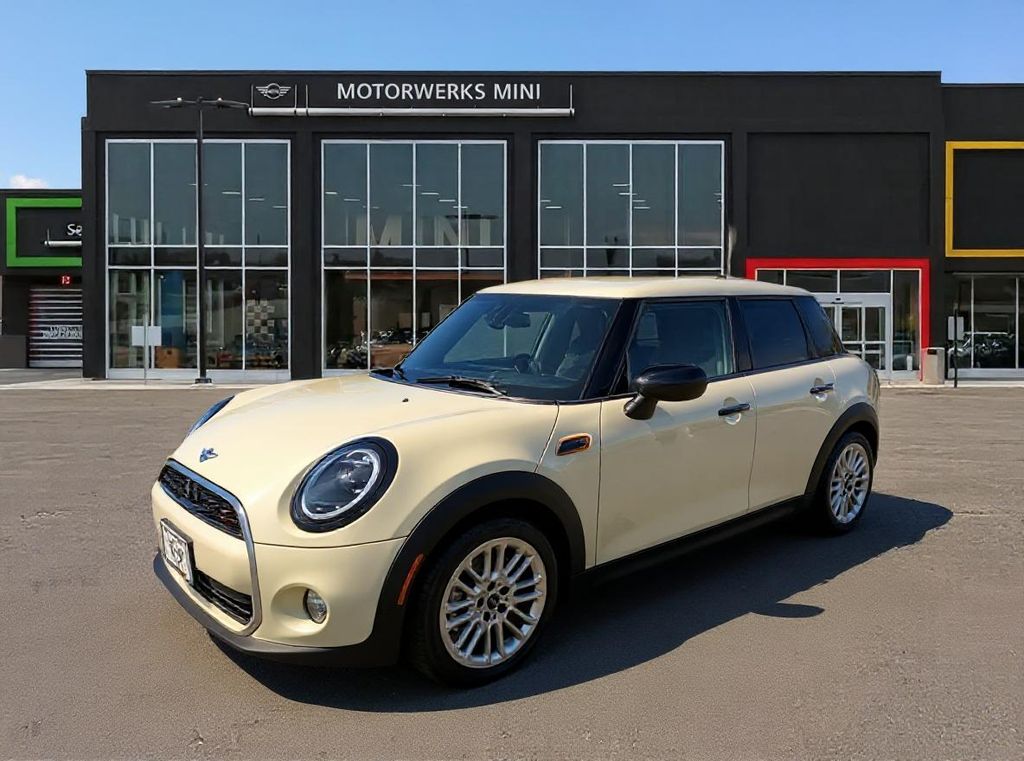 2025 MINI Hardtop 4 Door S's photo