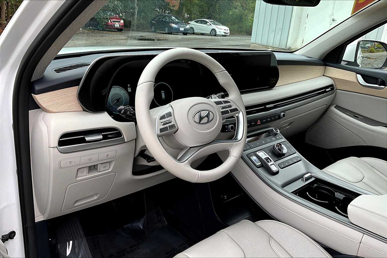 2024 Hyundai Palisade Limited photo 16