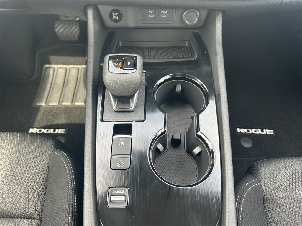2026 Nissan Rogue SV photo 12