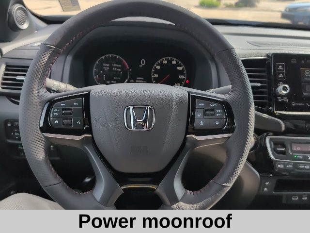 2025 Honda Ridgeline Black Edition photo 6