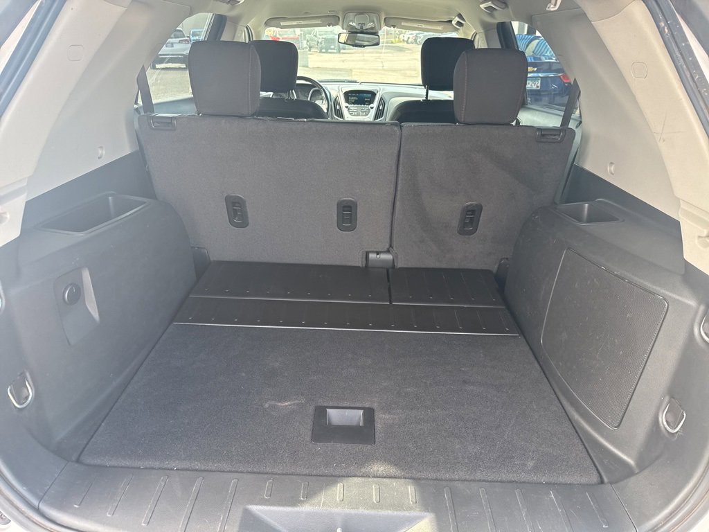 2017 Chevrolet Equinox LT photo 27