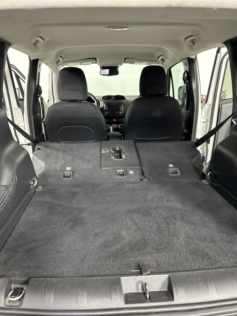 2017 Jeep Renegade Latitude North Edition photo 27