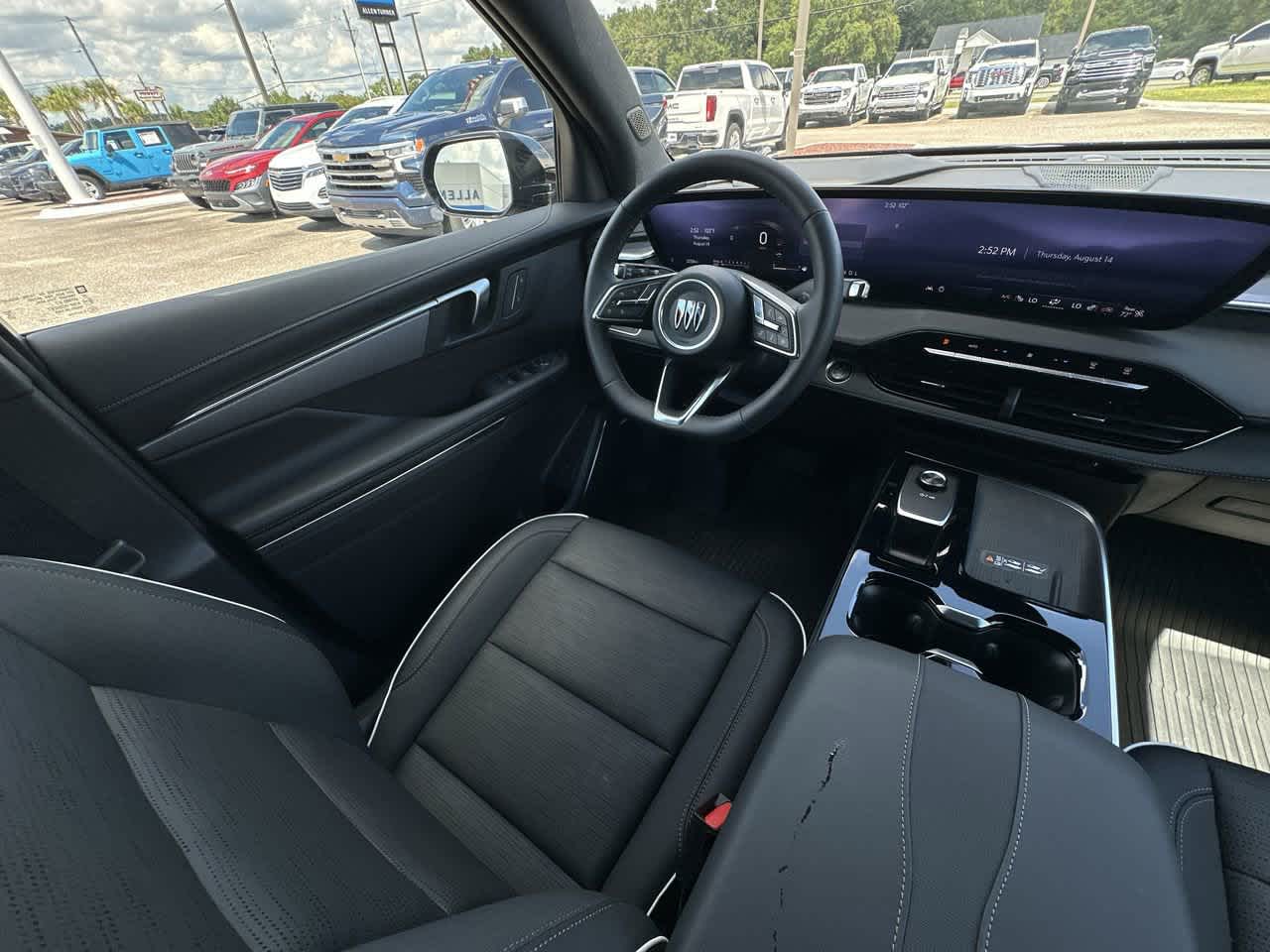 2025 Buick Enclave Sport Touring photo 6