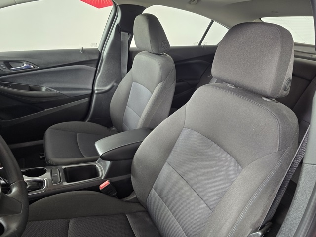 2018 Chevrolet Cruze LT photo 3