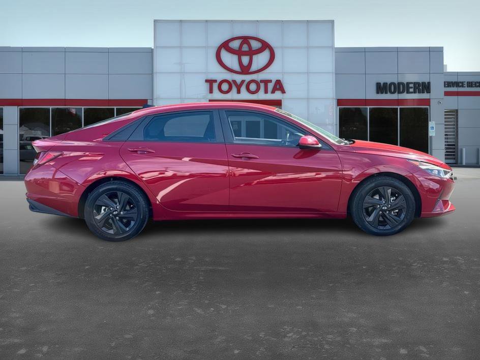 2022 Hyundai Elantra Hybrid Blue photo 4