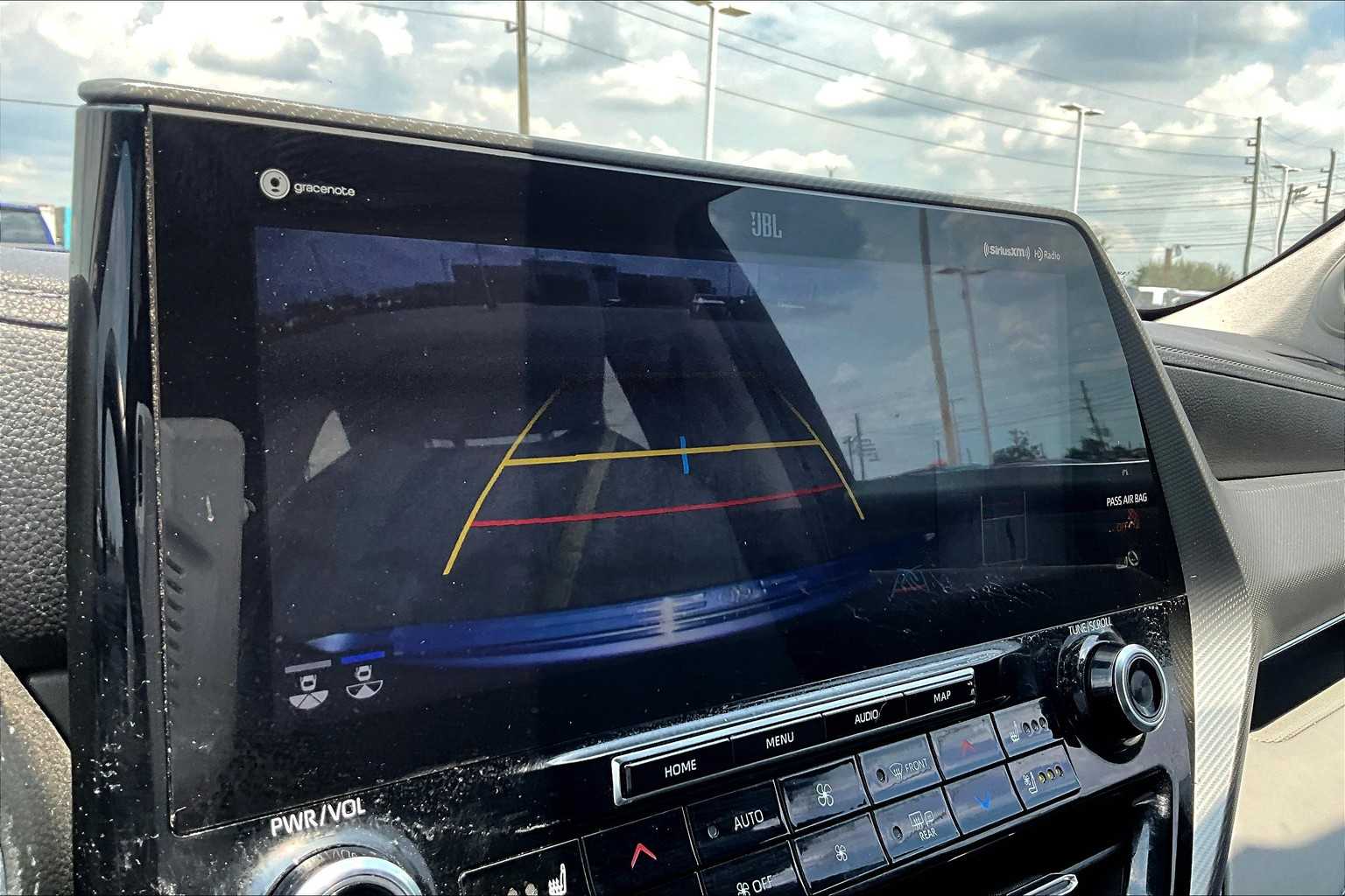 2021 Toyota Highlander Platinum photo 26