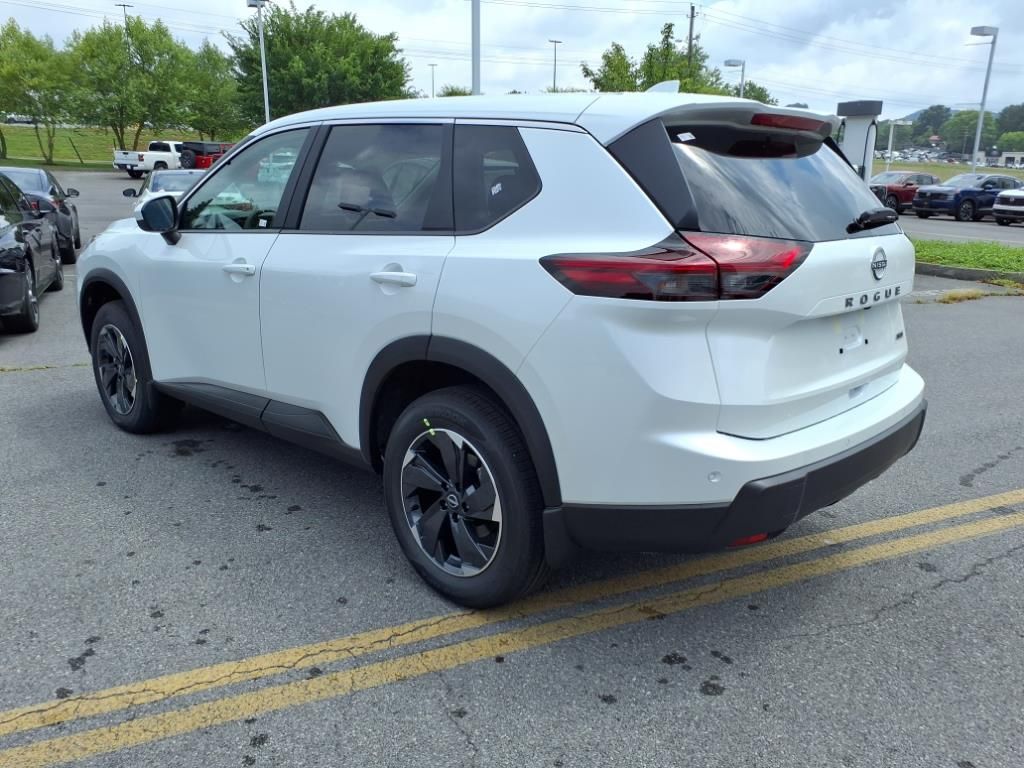 2026 Nissan Rogue SV photo 4
