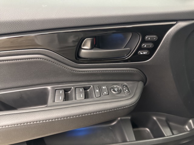 2026 Honda Odyssey Touring photo 17
