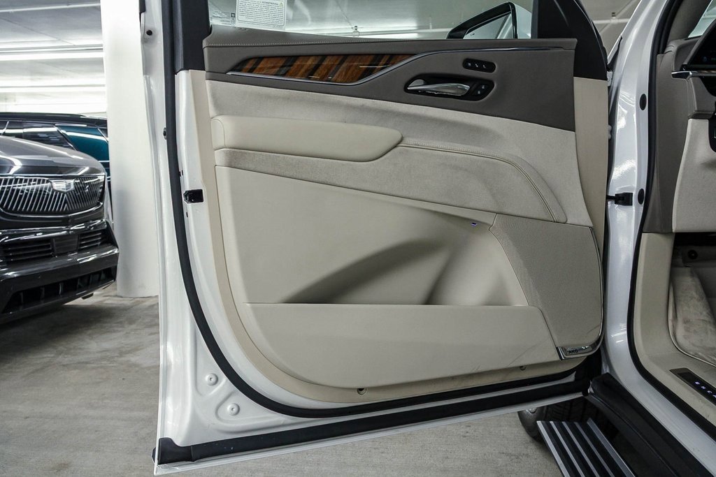 2021 Cadillac Escalade Premium Luxury Platinum photo 23