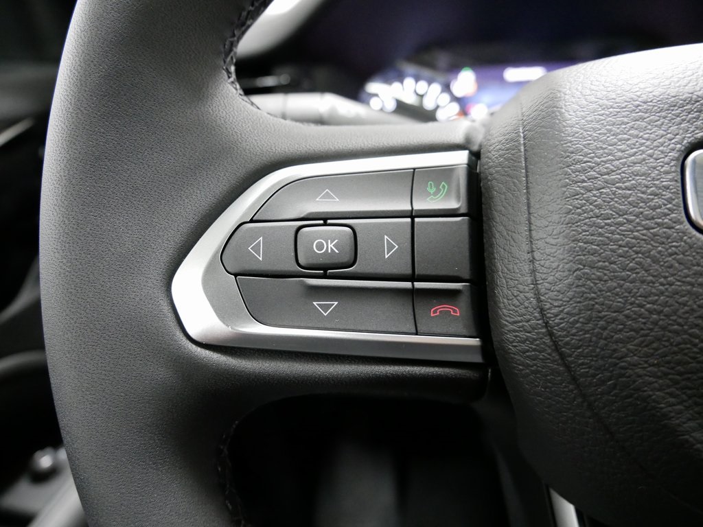 2025 Jeep Compass Limited photo 17