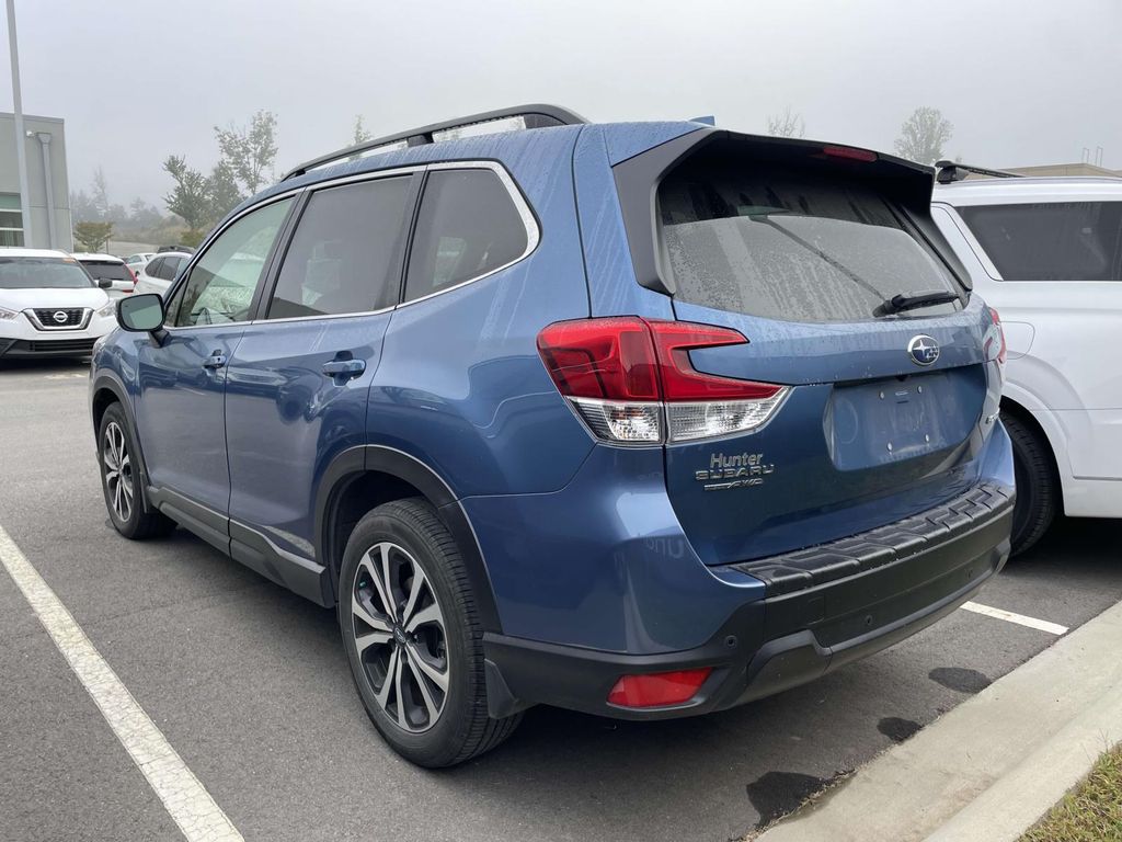 2021 Subaru Forester Limited photo 3
