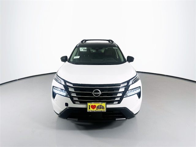 2026 Nissan Rogue Platinum photo 3
