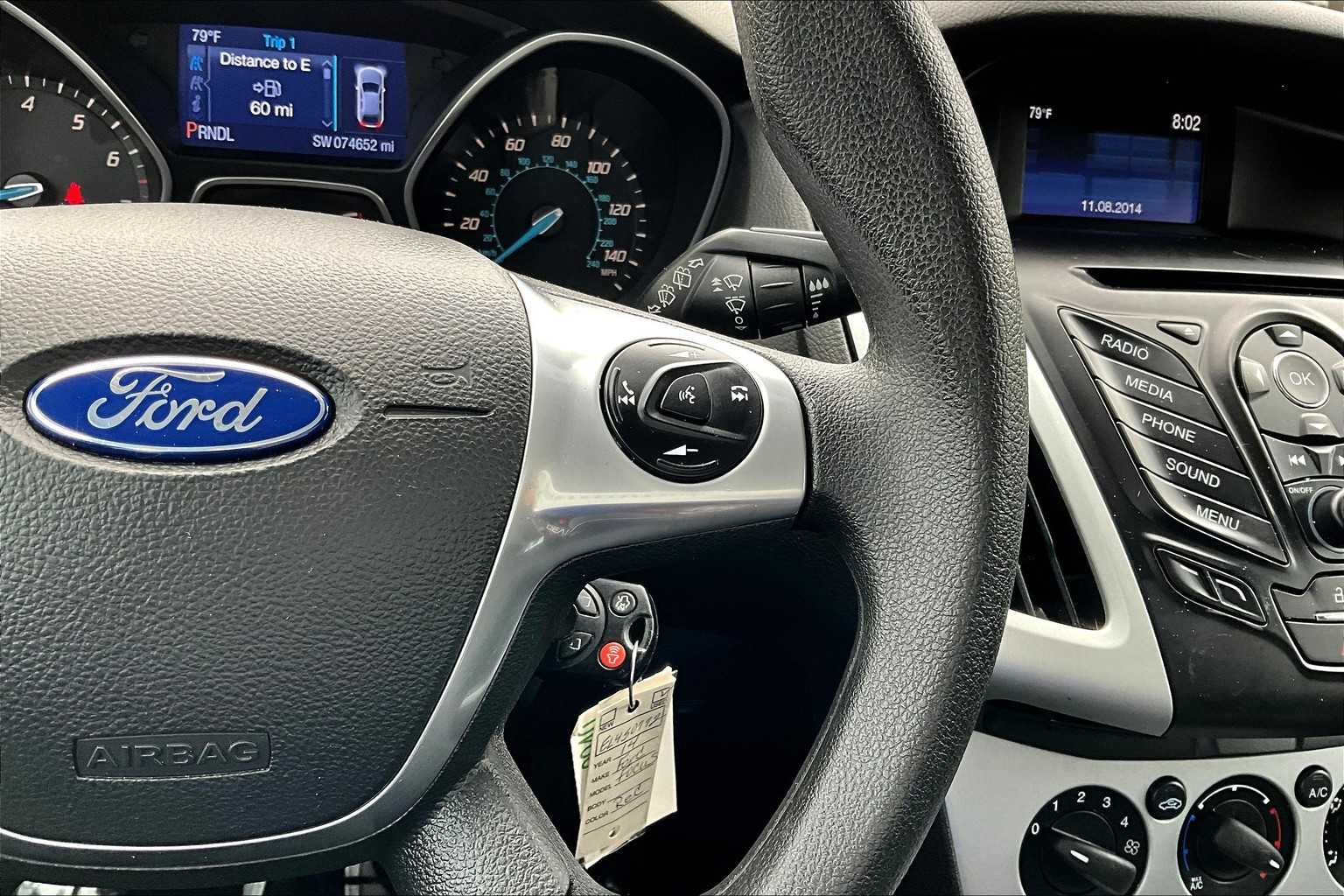 2014 Ford Focus SE photo 21