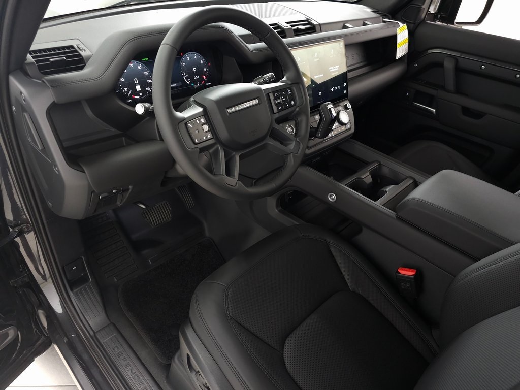 2026 LAND ROVER DEFENDER - Image 15