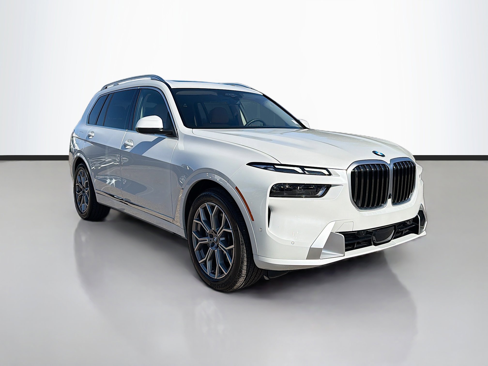 2025 BMW X7 40i's photo