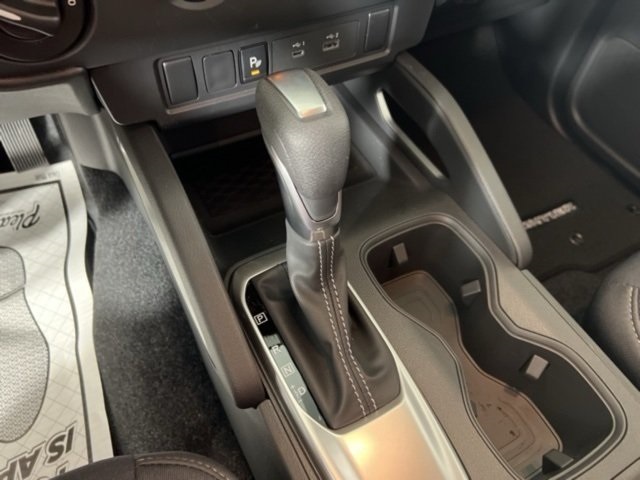 2025 Nissan Frontier SV photo 14