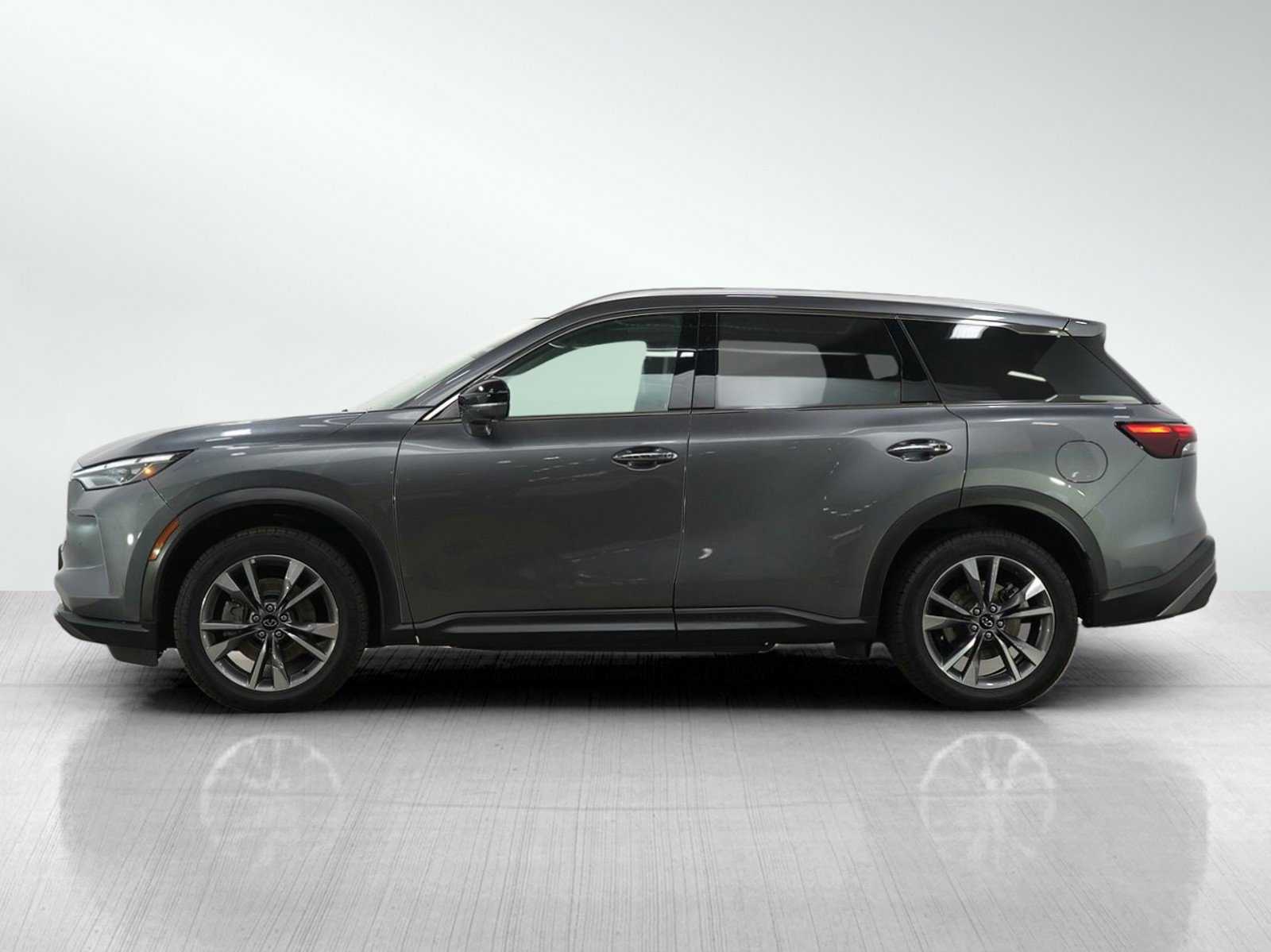 2024 Infiniti QX60 Luxe photo 2