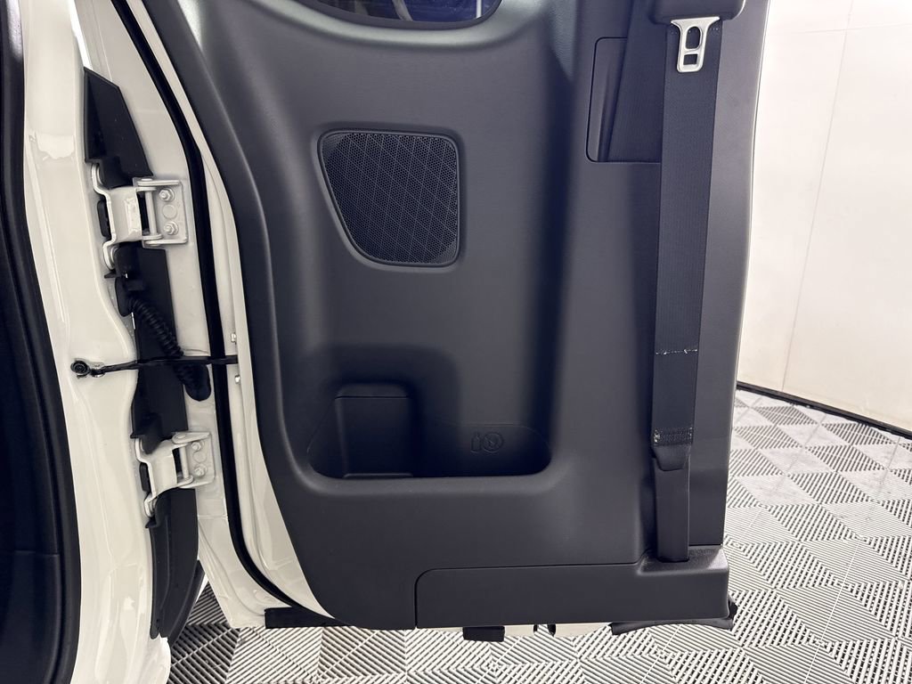 2025 Nissan Frontier SV photo 19