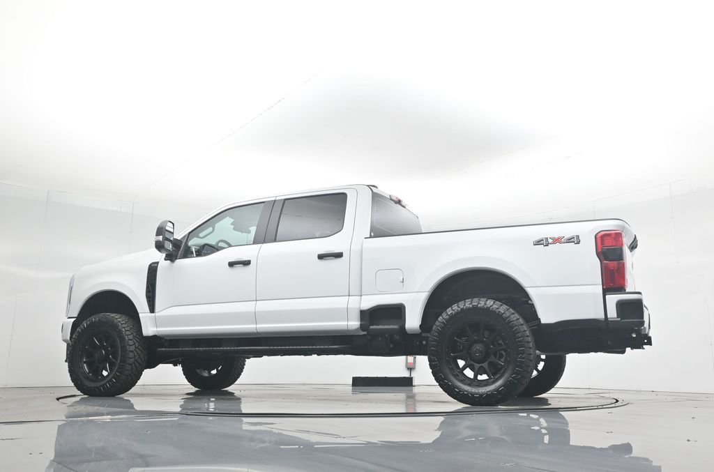 2025 Ford F-250 photo 43