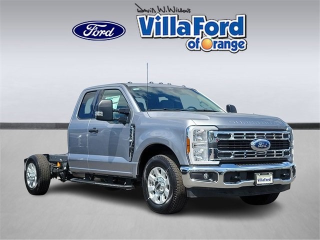 2024 Ford F-350 Super Duty Chassis Cab XLT's photo