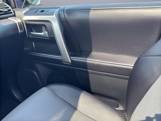 2016 Toyota 4Runner Limited photo 23