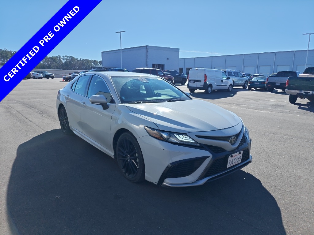 2024 Toyota Camry XSE's photo