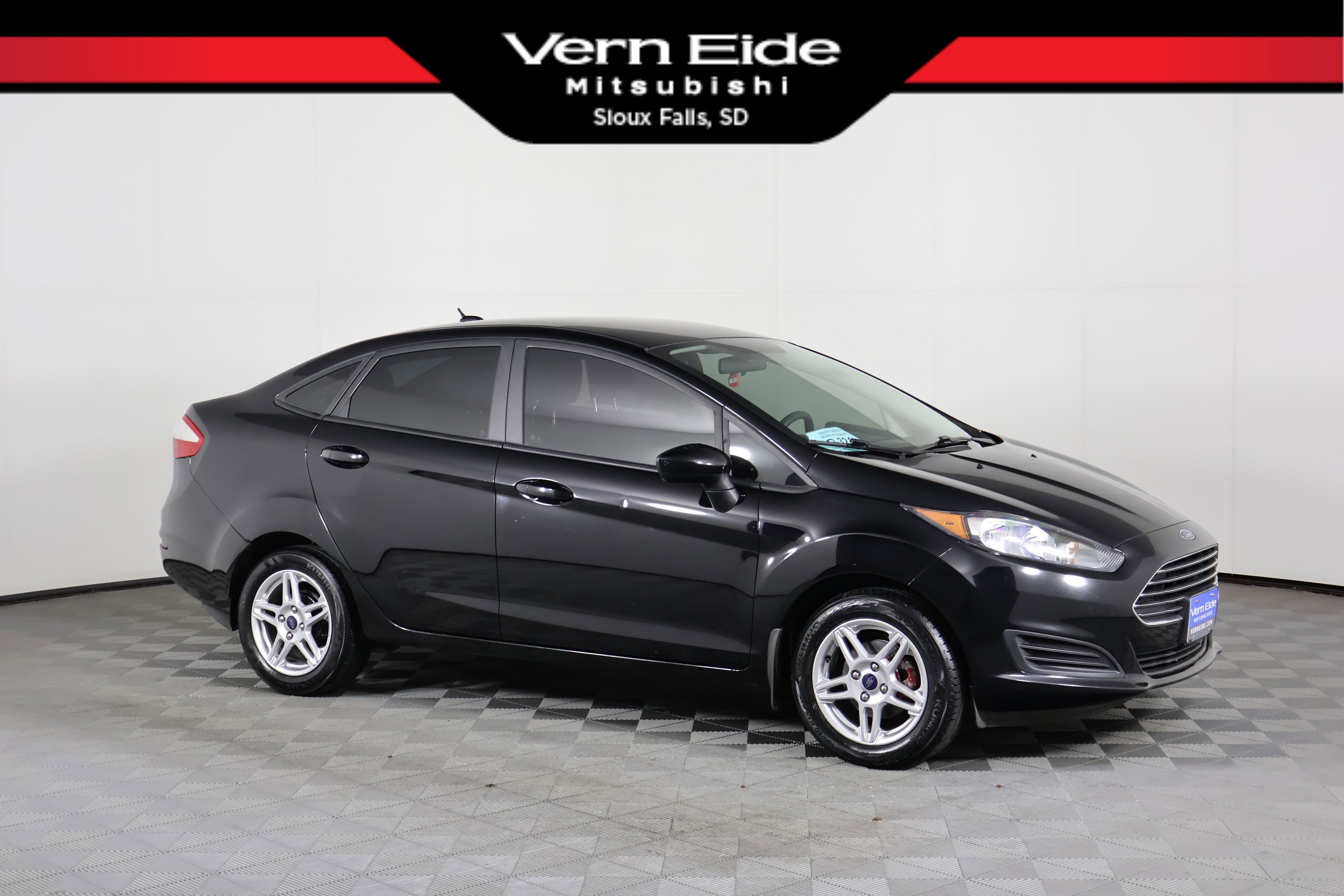 2019 Ford Fiesta SE's photo