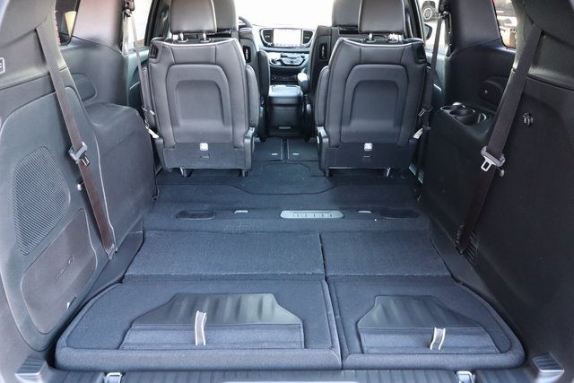 2026 Chrysler Pacifica Limited photo 37
