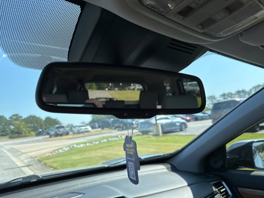2017 Honda CR-V Touring photo 22