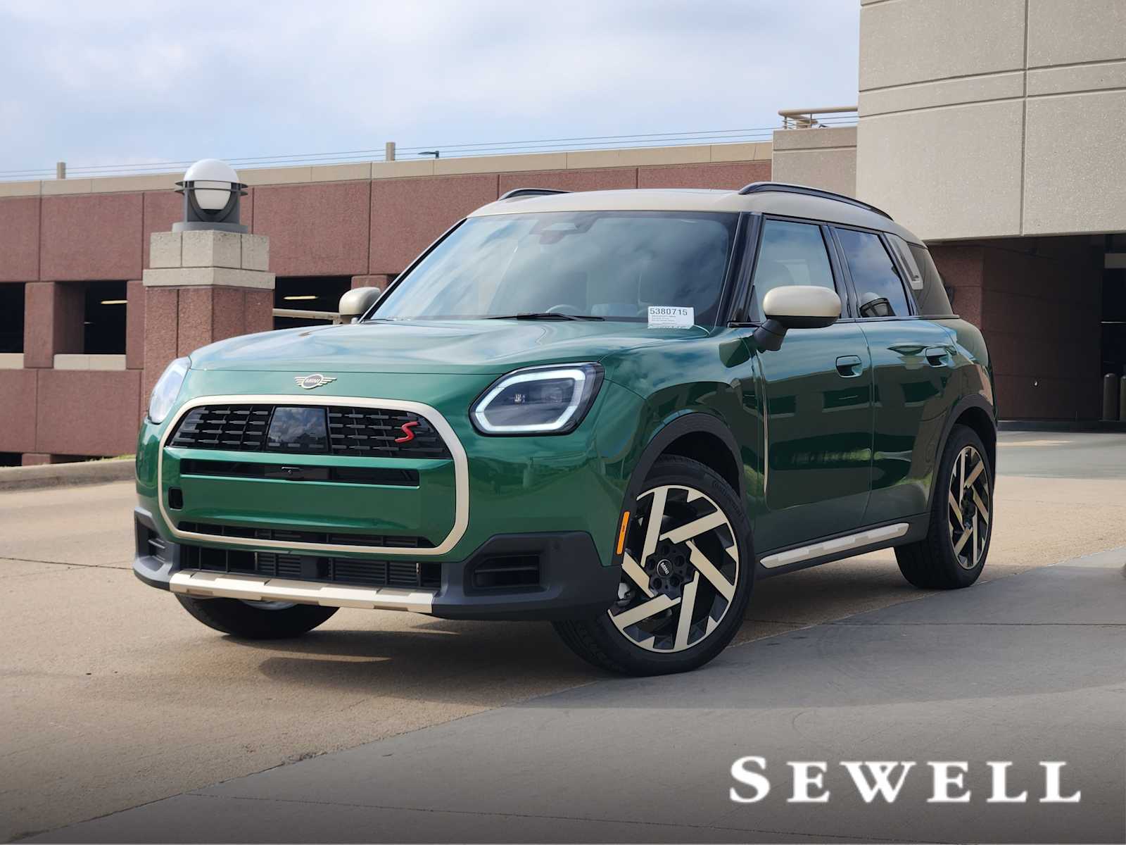 2026 MINI Countryman S's photo