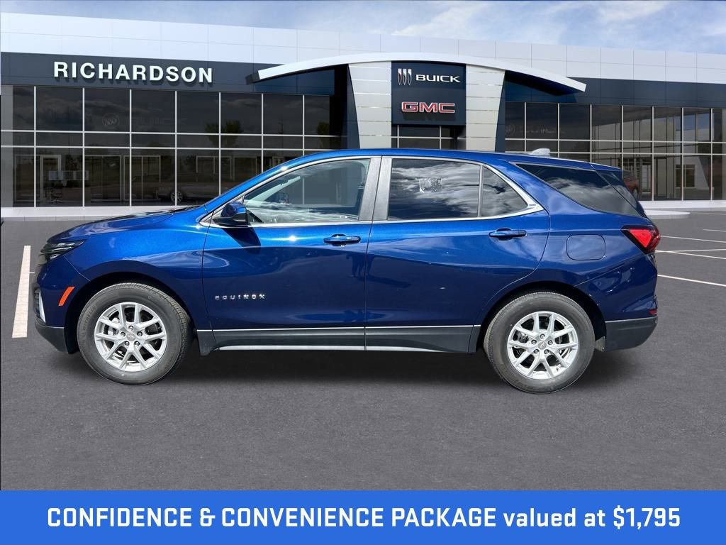 2022 Chevrolet Equinox LT photo 2