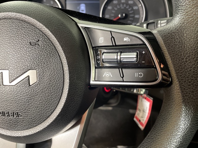 2024 Kia Forte LXS photo 19